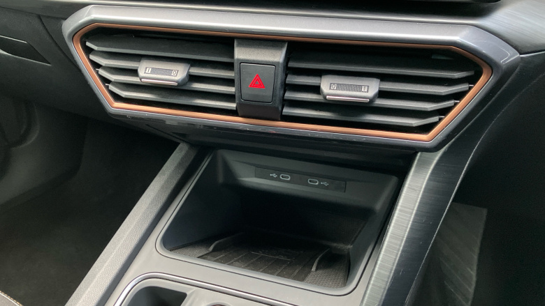 CUPRA Leon 1.5 eTSI V1 5dr DSG Petrol Estate